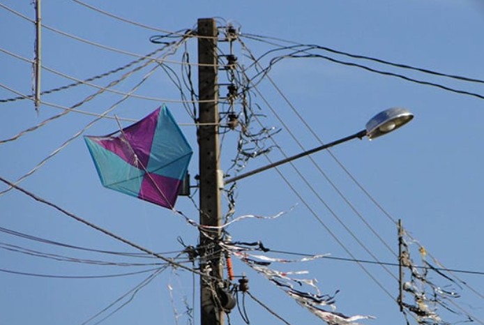 Brincadeira perigosa: pipas causam falta de energia para mais de 9 mil consumidores no Norte de Minas em 2025
