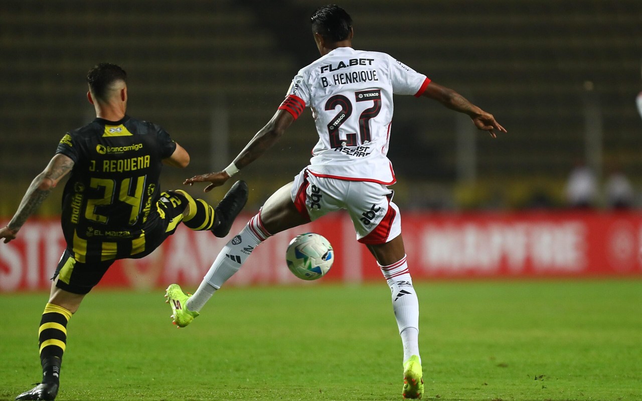 Bruno Henrique durante a partida na Libertadores (Foto: Gilvan de Souza/Flamengo)