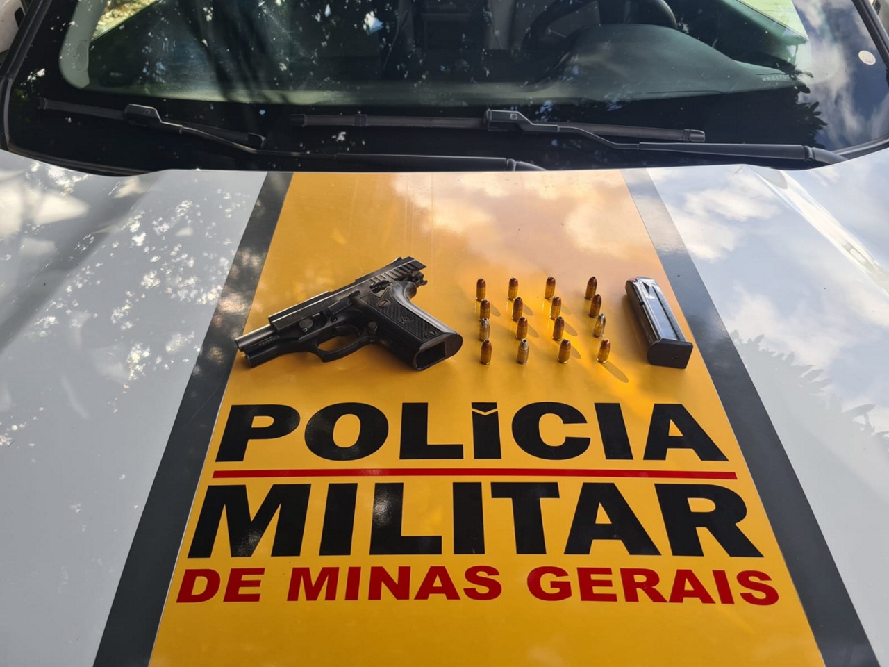 CAC é preso por porte ilegal de arma na MGC-135