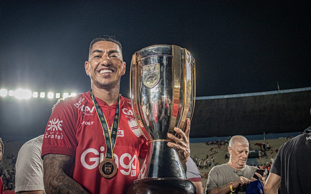Ralf é um dos líderes do Vila Nova (Foto: Roberto Corrêa / Vila Nova FC)