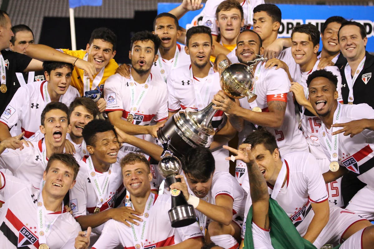 Flamengo e São Paulo são representantes brasileiros que já venceram a Libertadores Sub-20. (Igor Amorim / http://saopaulofc.net)