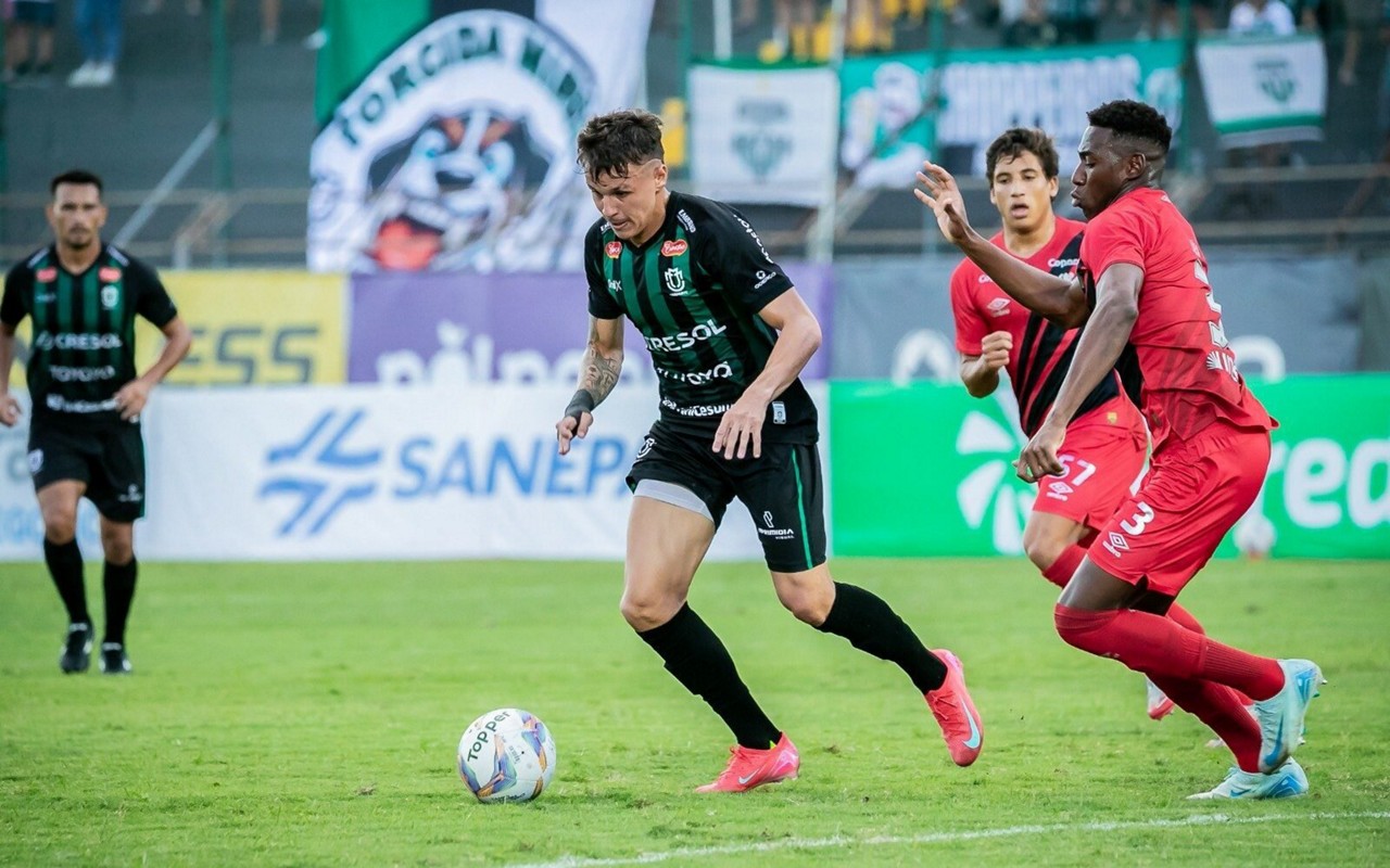Maringá x Athletico, pela primeira fase do Campeonato Paranaense 2025