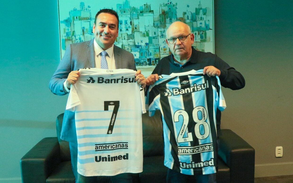 Marcelo Marques em anúncio de patrocínio ao Grêmio (Foto: Morgana Schuh / Grêmio)