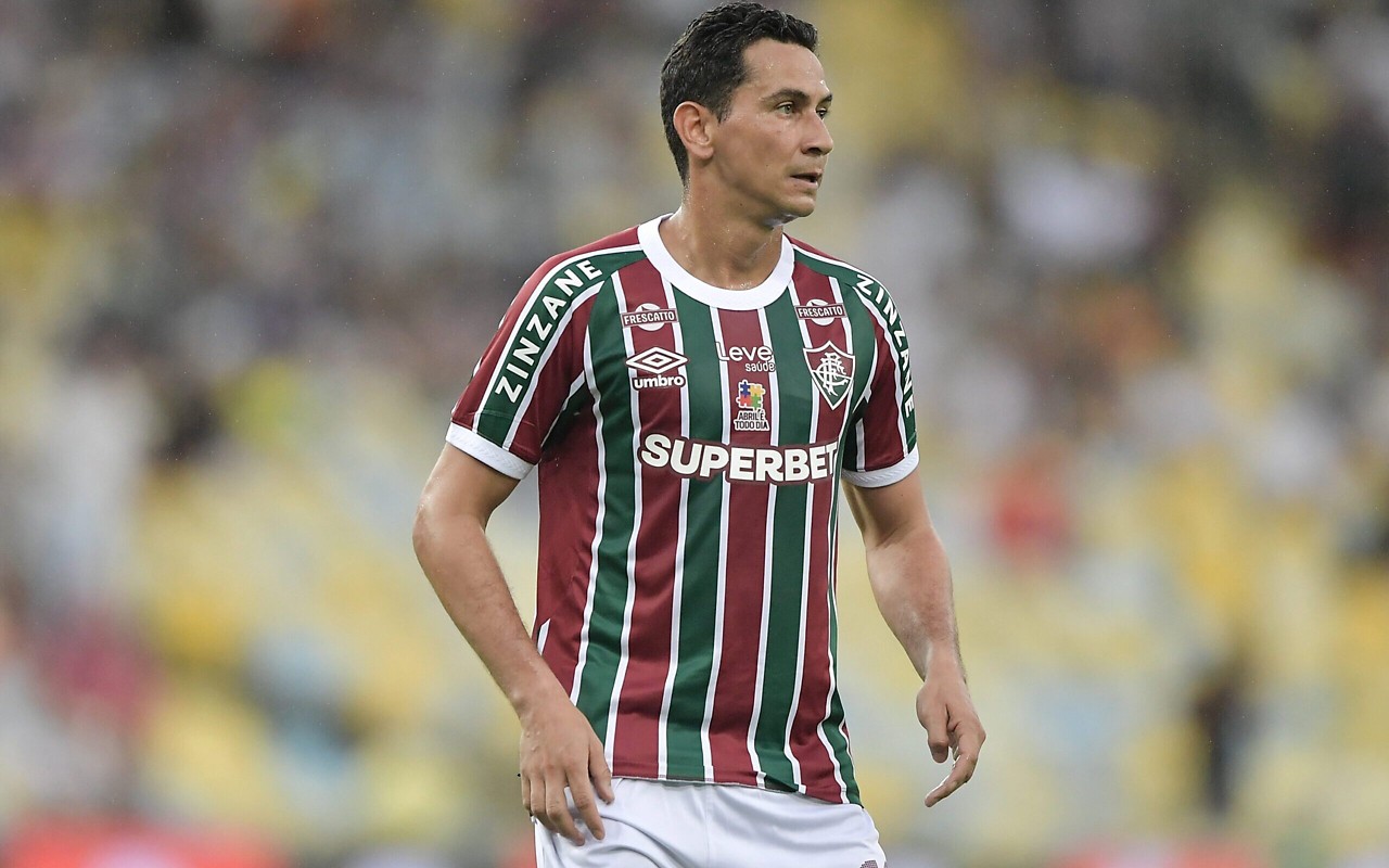 Ganso em campo pelo Fluminense