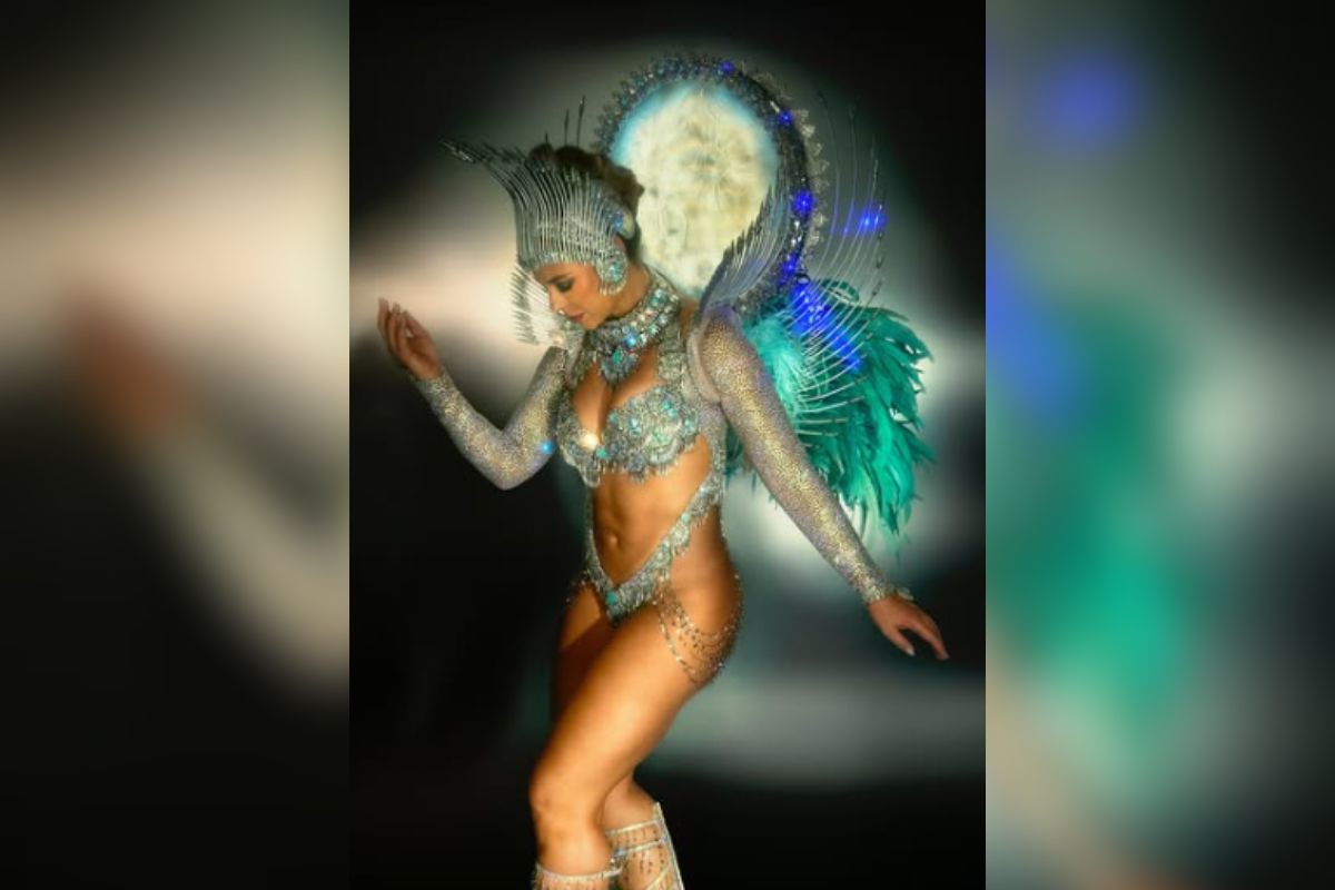 Figurino de Paolla Oliveira na Grande Rio