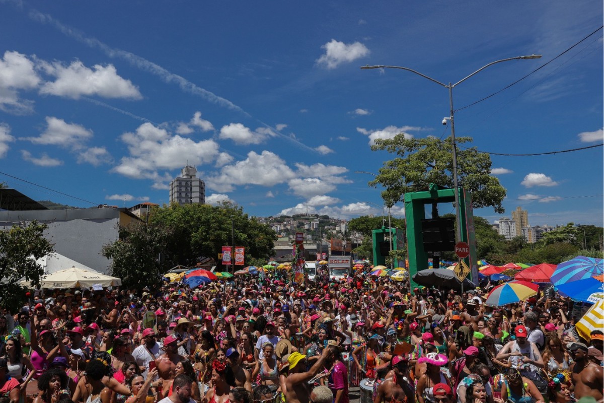 Carnaval de BH - Bloco Juventude Bronzeada , na Avenida dos Andradas.