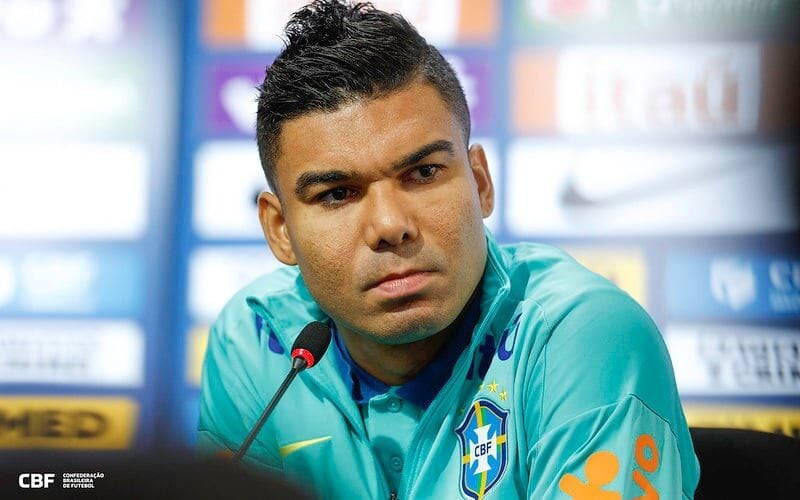 Casemiro exalta Neymar e Ancelotti durante entrevista coletiva no CT Joaquim Grava. (Foto: Rafael Ribeiro/ CBF)