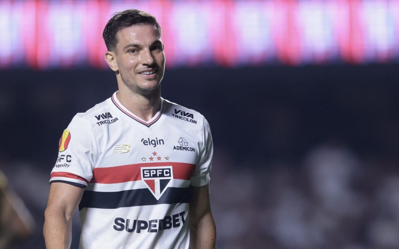 Cédric é um dos nove estrangeiros do elenco do São Paulo 