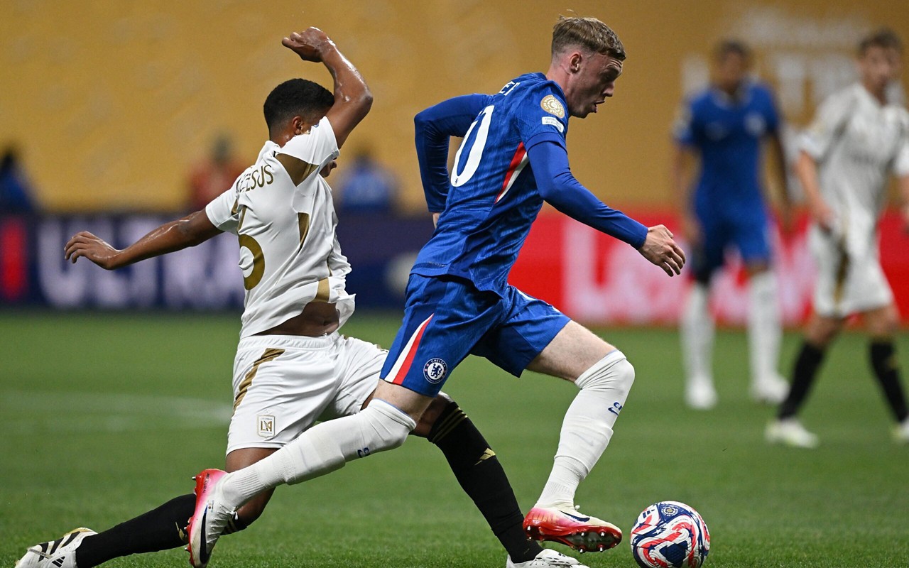 Chelsea em campo contra o LAFC, no Mundial de Clubes (Foto: Federico PARRA/AFP)