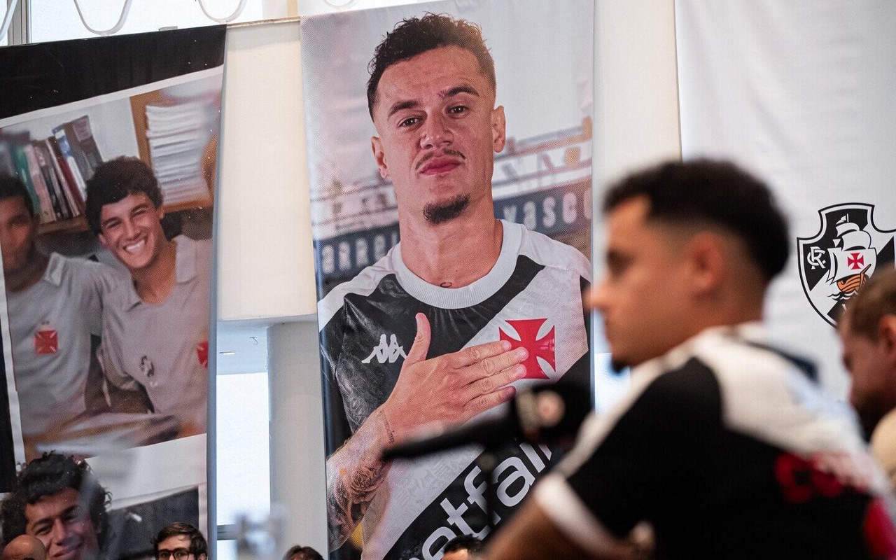 Vasco estuda estender o empréstimo de Coutinho (Foto: Leandro Amorim/Vasco)