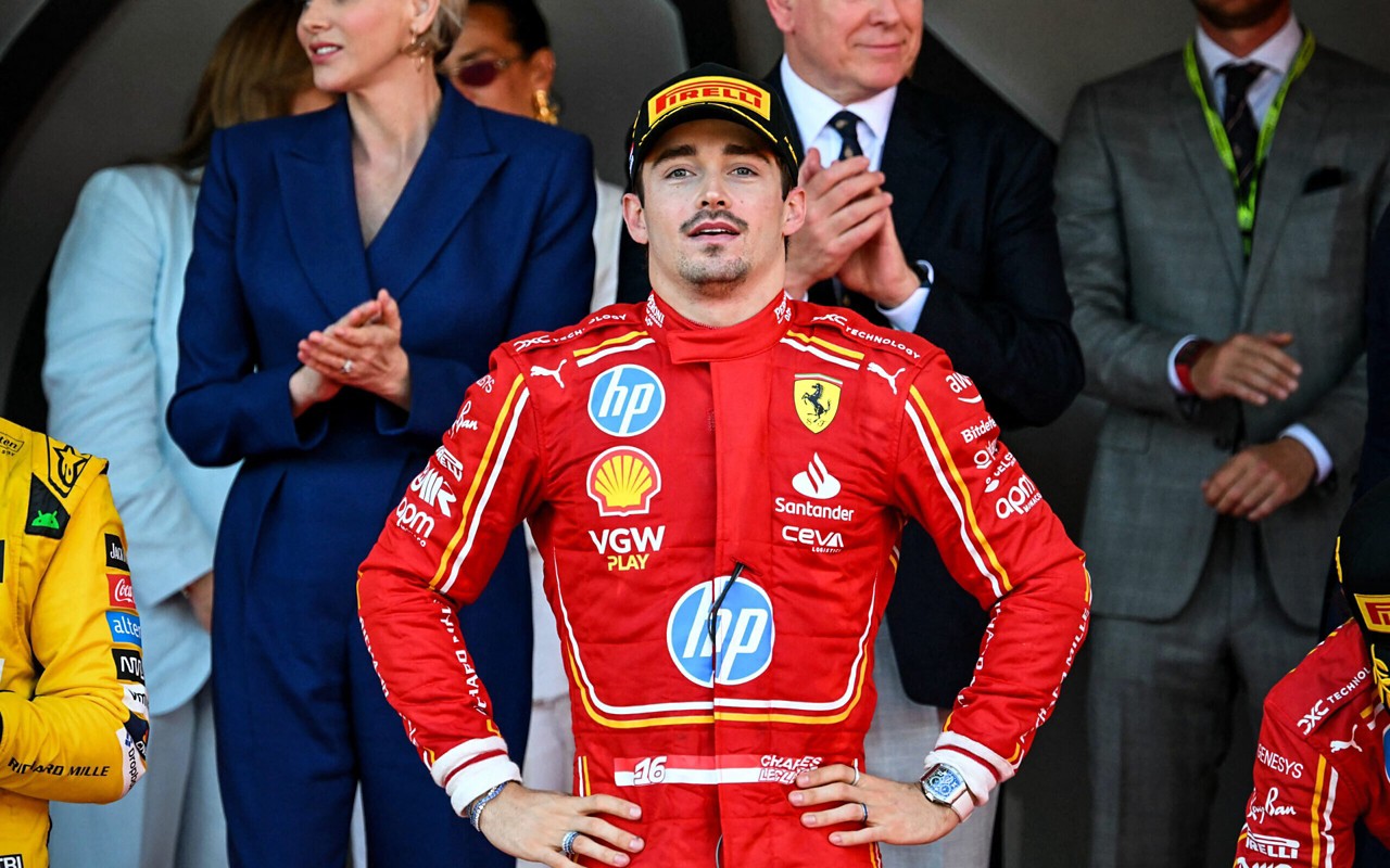 Charles Leclerc é um dos destaques da Fórmula 1 e representa a Ferrari desde 2019. (Nicolas Tucat / AFP)