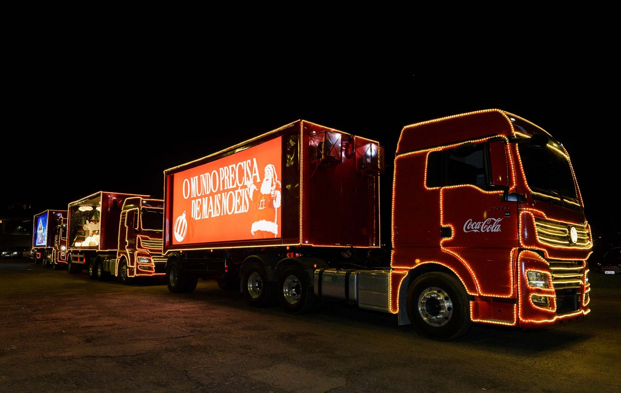 Caminhões iluminados contarão com a presença de uma orquestra
