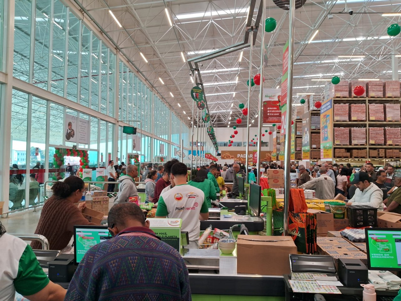 Segundo a Amis, supermercados em BH podem funcionar normalmente no feriado