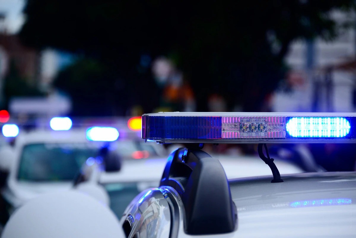 Foto ilustrativa mostra giroflex de viatura policial