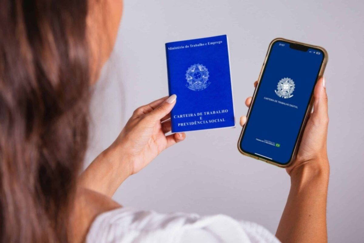 Candidatos devem apresentar um documento oficial com foto, um currículo atualizado e a carteira de trabalho