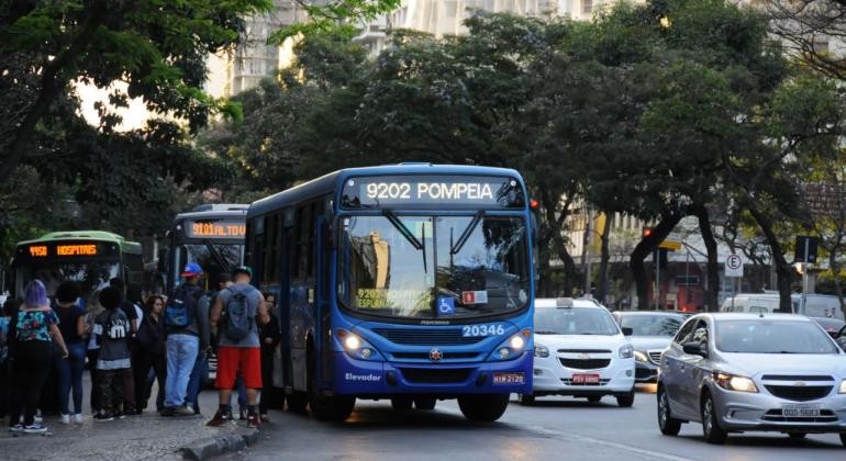 A passagem de ônibus em BH aumentou no último ano de R$ 4,50 para R$ 5,25