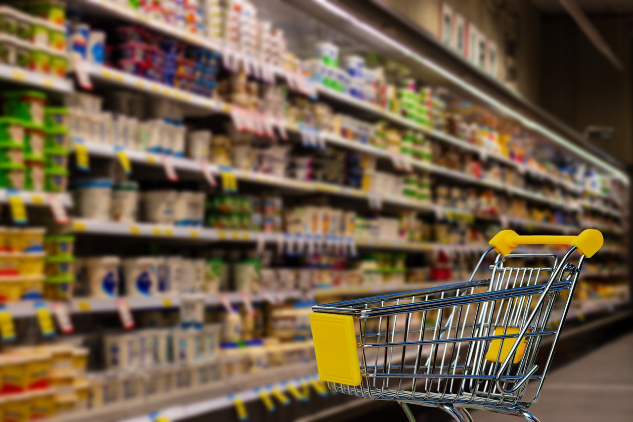 Supermercados poderão abrir as portas no feriado 