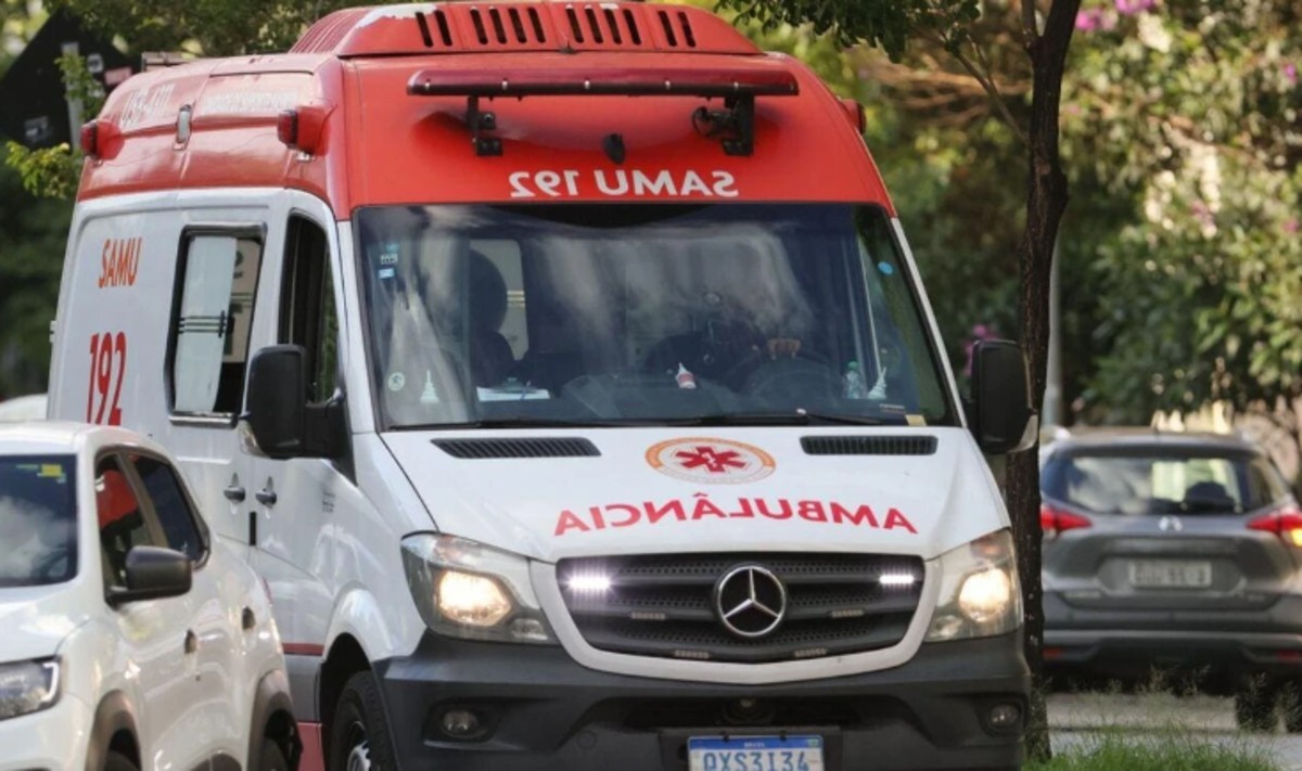 Imagem ilustrativa da ambulância do Samu