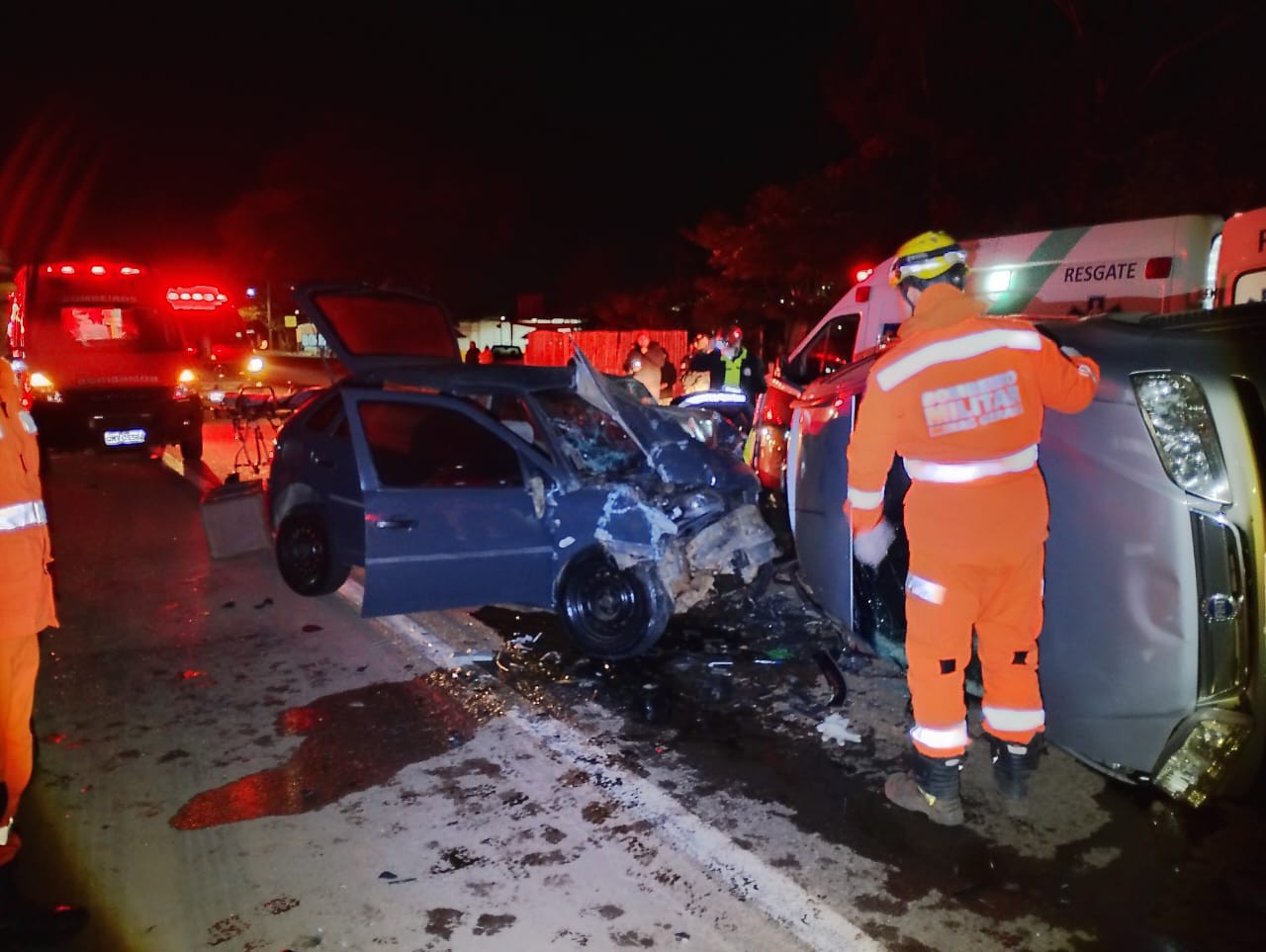 A batida frontal ocorreu na BR-491, no Sul de Minas