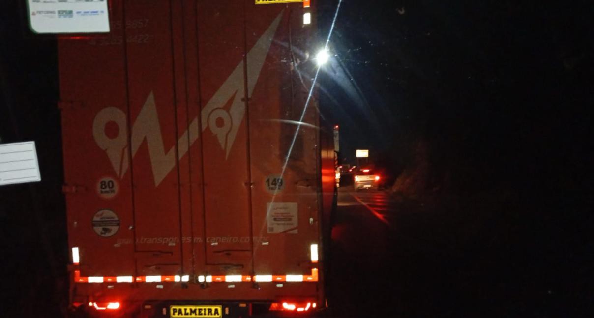 Acidente deixa feridos e causa congestionamento na BR-381  
