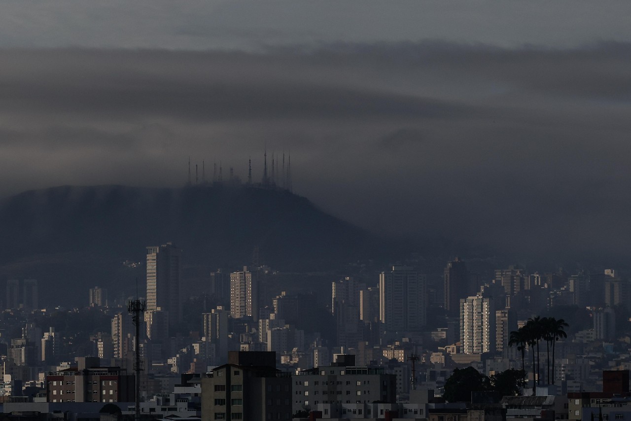 Chuva pode atingir pontos isolados de BH nesta quarta-feira (23 de abril)