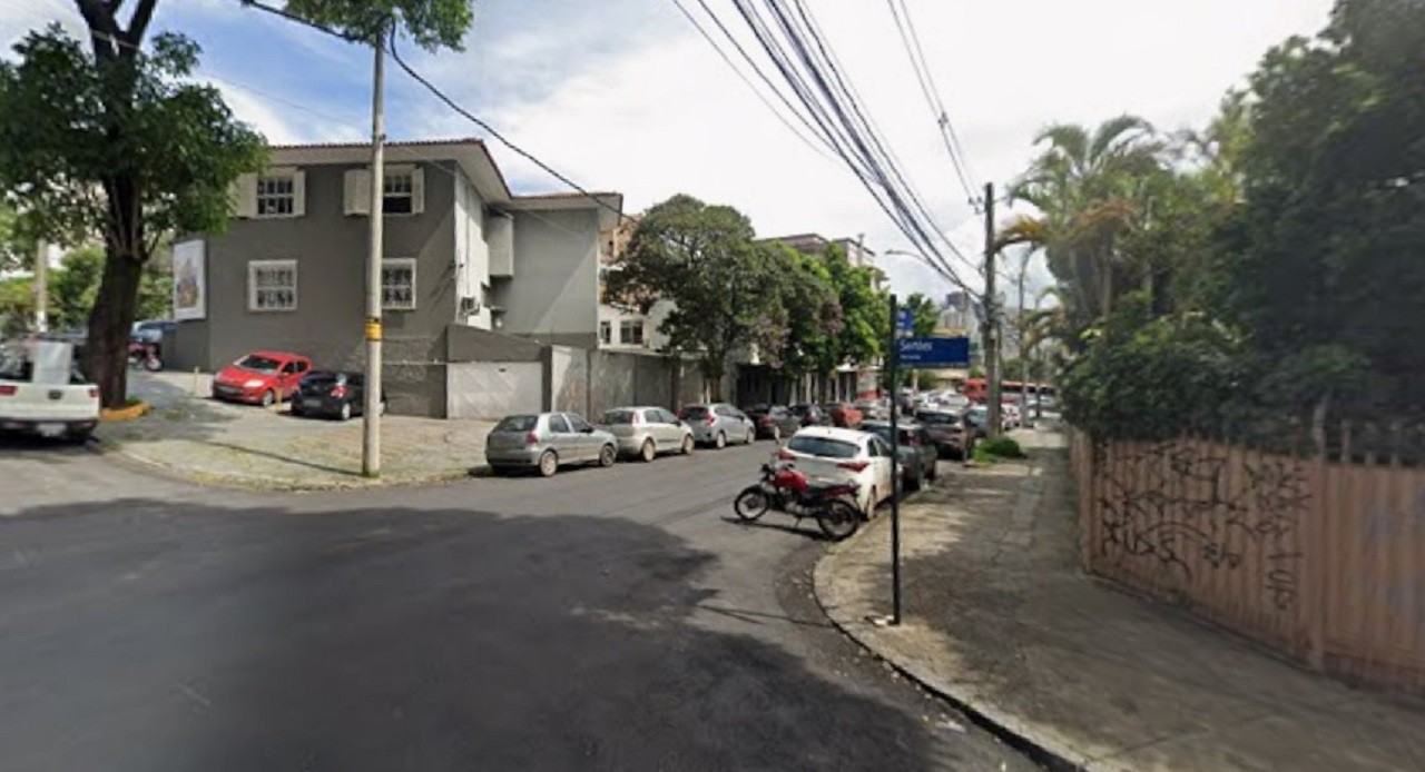 Acidente aconteceu na rua Thompson Flores