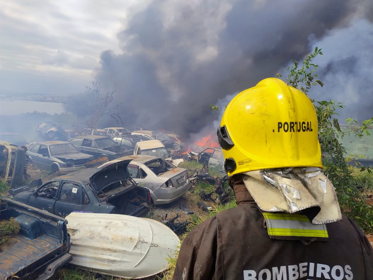 Suspeita é de incêndio criminoso
