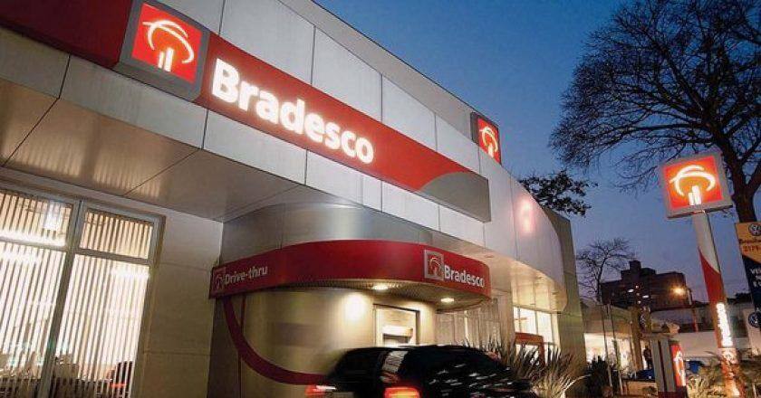 Foto ilustrativa mostra agência do Bradesco
