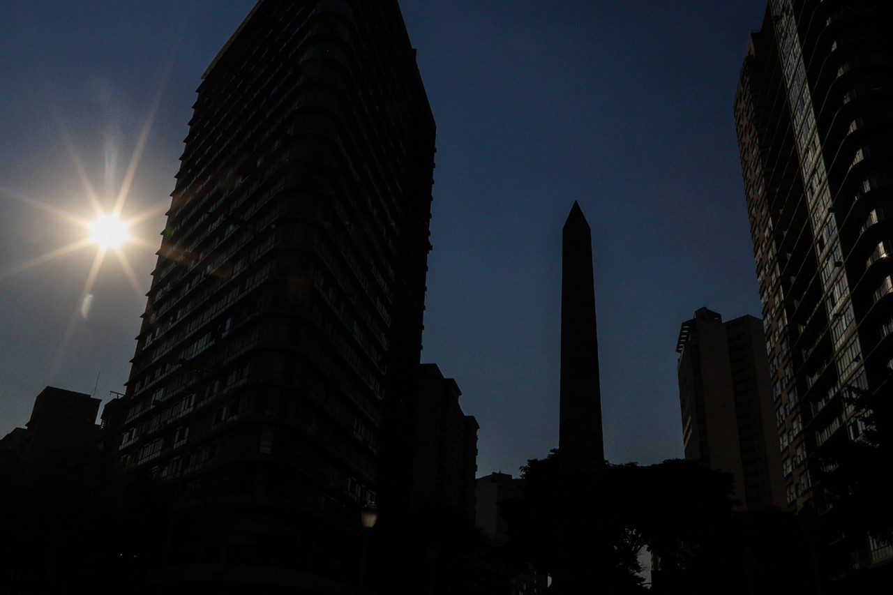 Desde setembro de 2023, BH tem registrado diversas ondas de calor