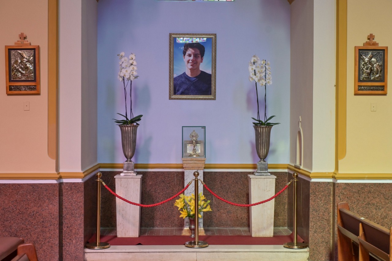 São Carlo Acutis ganha homenagem na Igreja São Sebastião, no bairro Barro Preto, em BH 