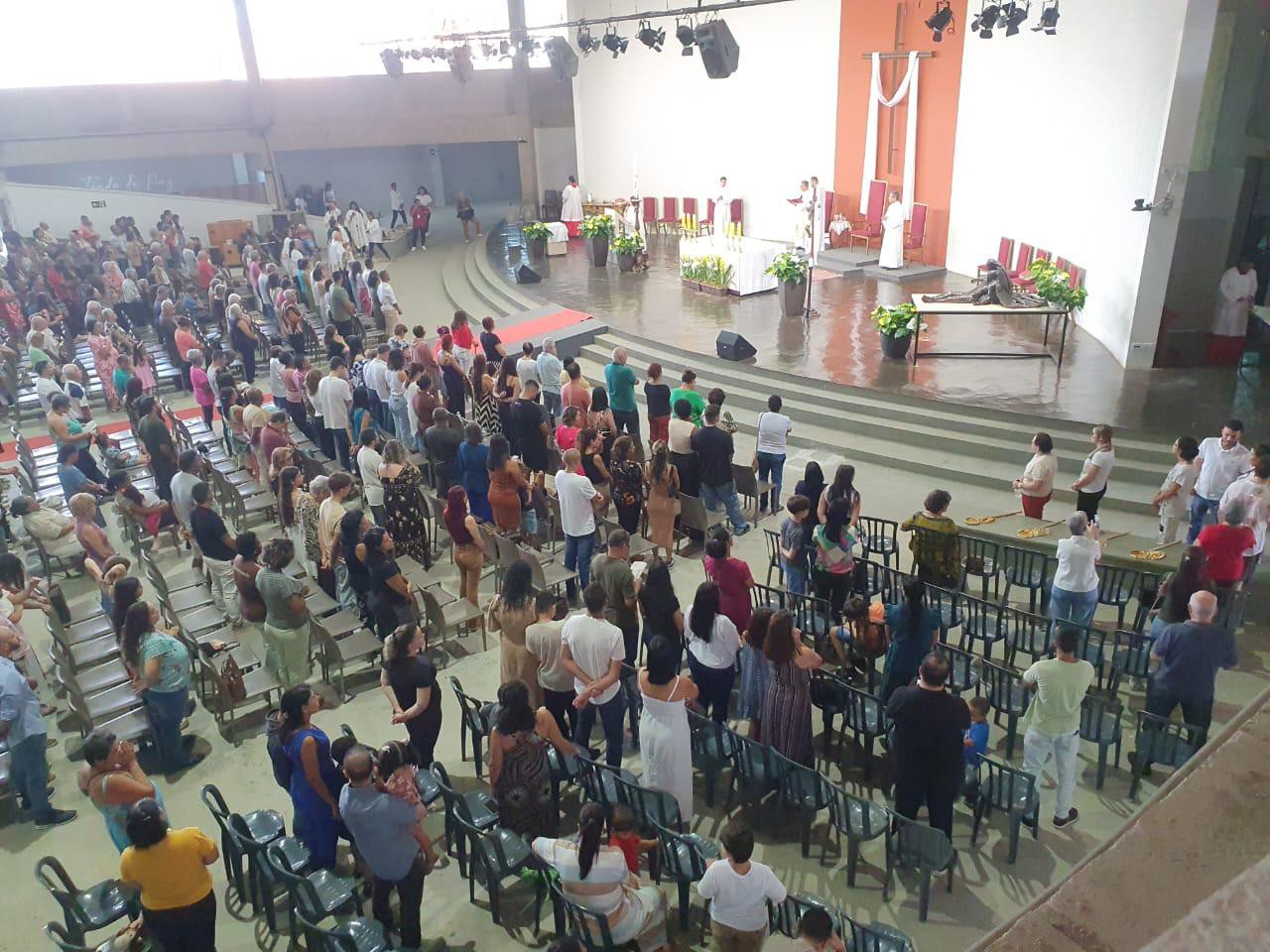 Missa de Páscoa na catedral Cristo Rei
