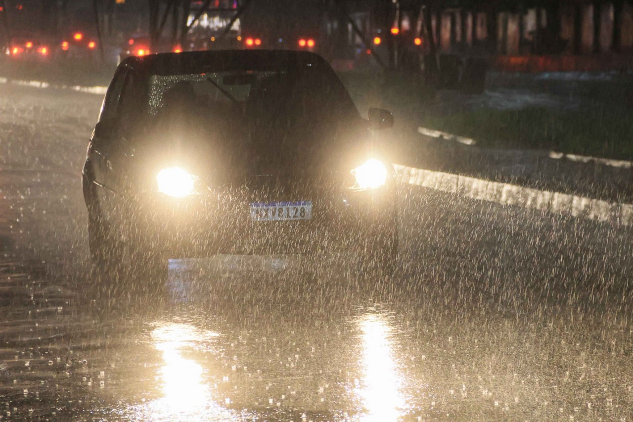 Inmet alerta para chuvas intensas mais da metade das cidades de MG
