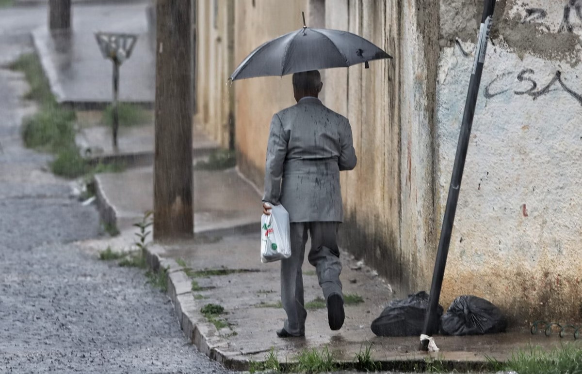 Defesa Civil já contabilizou 85% da chuva esperada para o mês inteiro na região Noroeste de BH