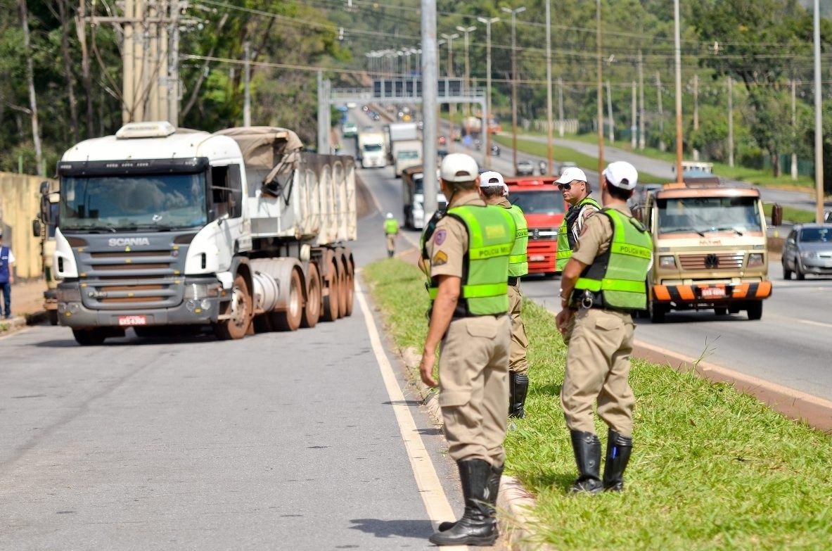CRLV começa a ser exigido a partir de hoje em MG