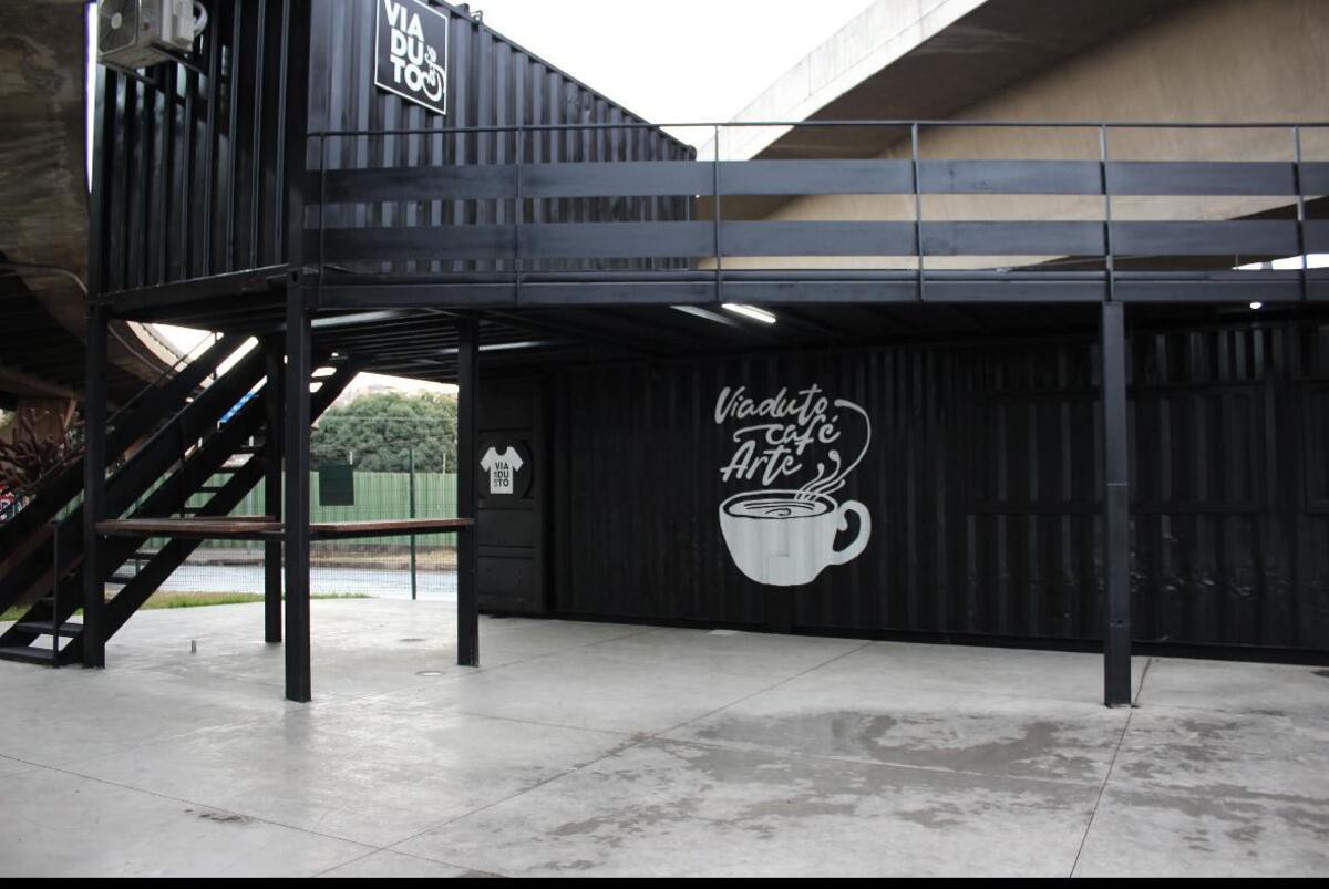 Localizado no Barreiro, o Viaduto das Artes é um equipamento cultural e muldisciplinar