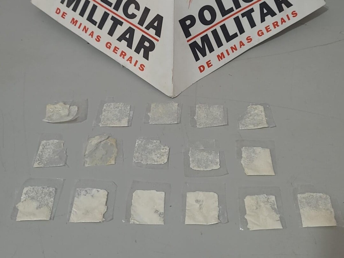 Criança levou papelotes de cocaína para a escola achando que era doce