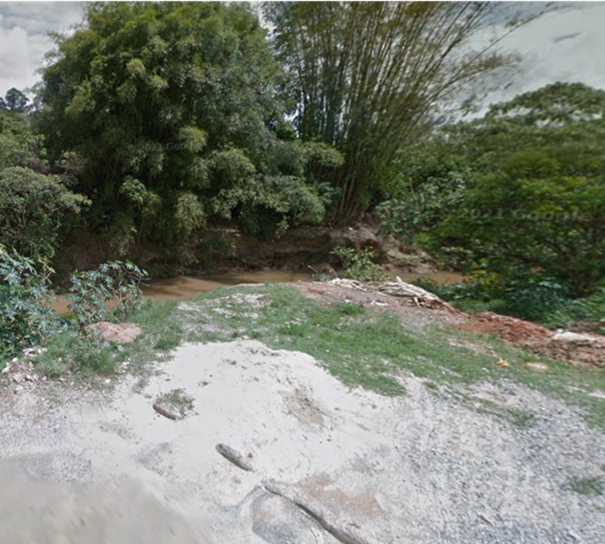 Cadáver é visto boiando em rio de Pedro Leopoldo
