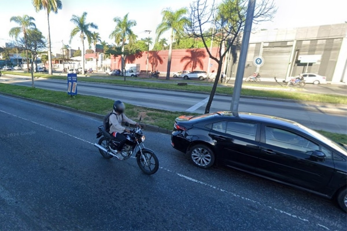 Acidente foi registrado na avenida Presidente Antônio Carlos 