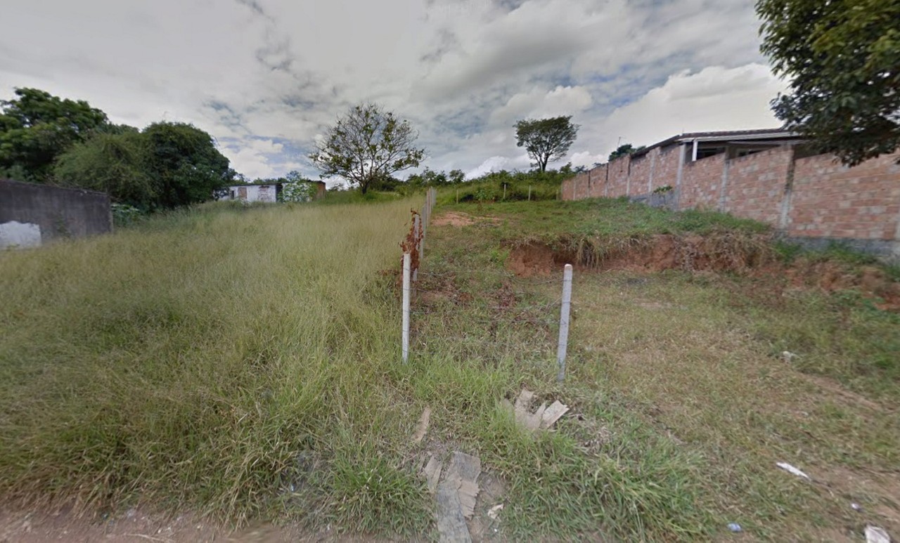 Corpo foi localizado em uma área de mata próximo à rua São Sebastião, no bairro Santa Cecília