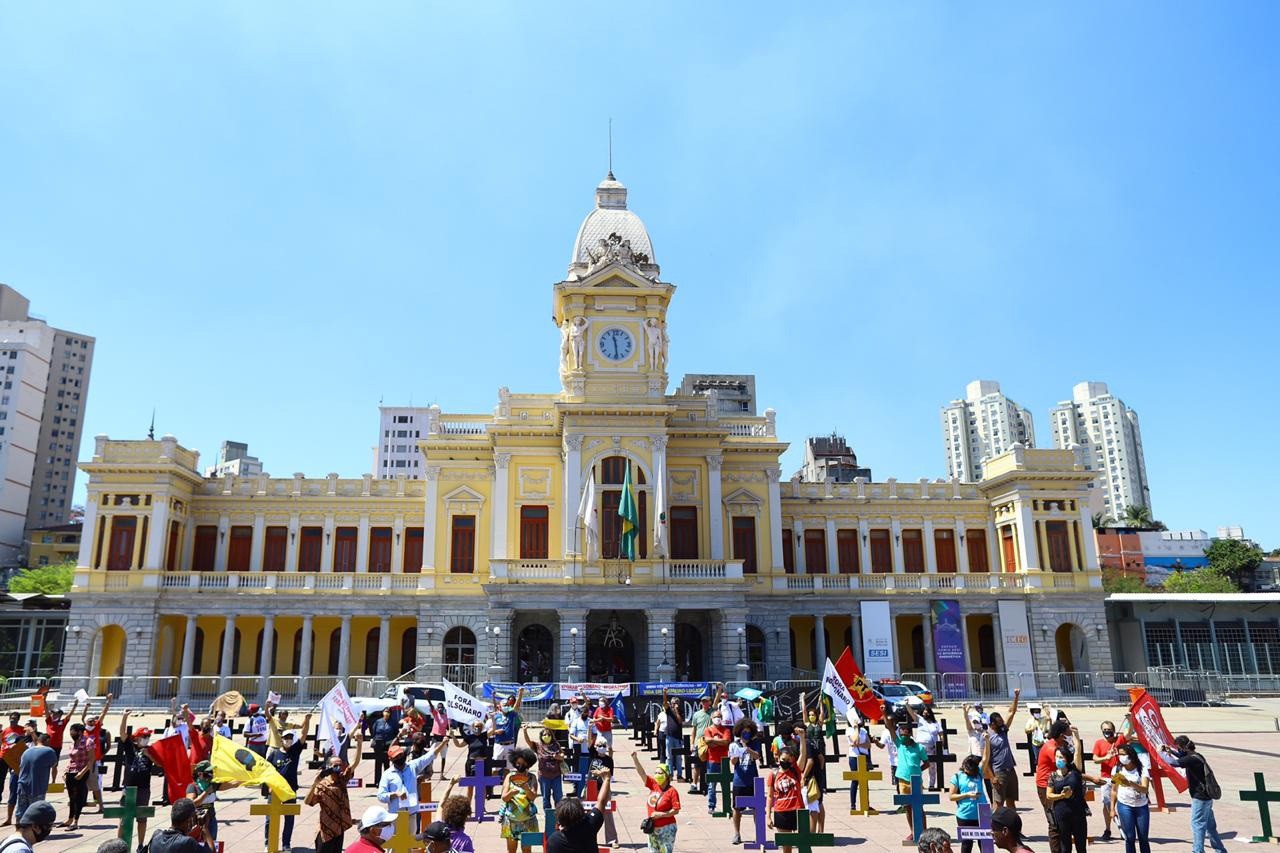 Grito dos excluídos se reuniu na praça da Estação