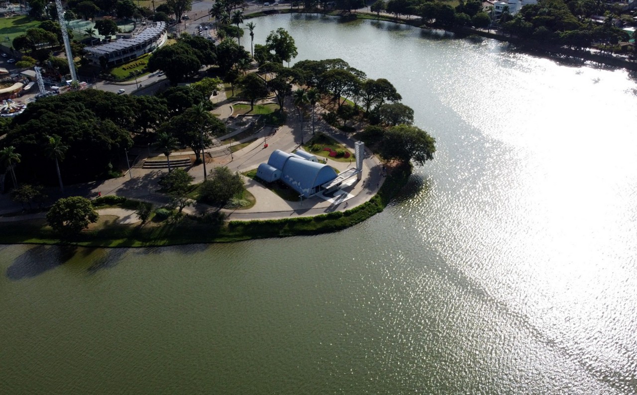 MPC-MG leva ao Congresso Internacional tese de que obras da PBH causaram danos à Lagoa da Pampulha, bem tombado e símbolo de BH