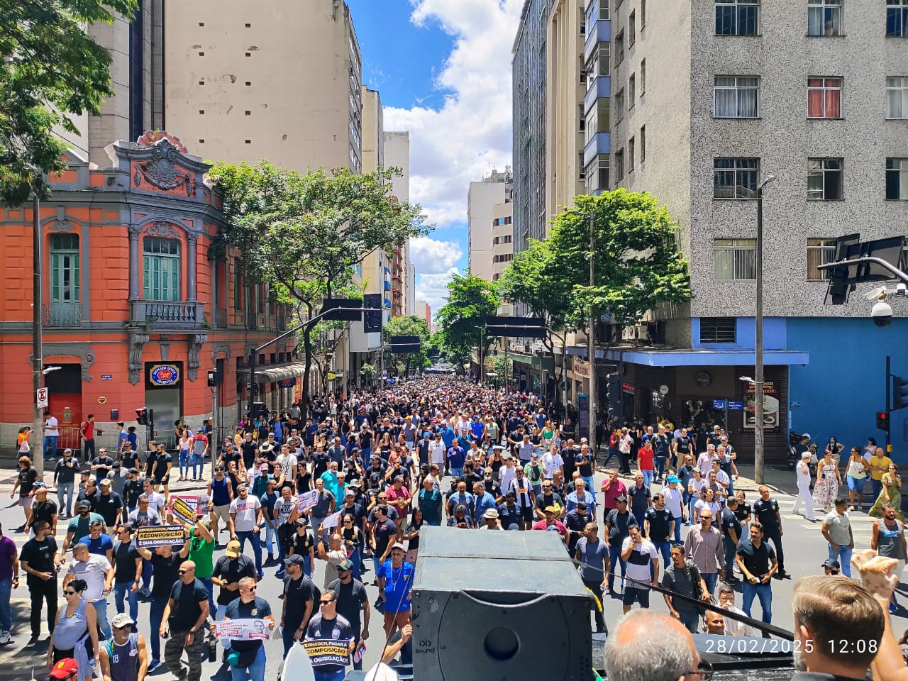  A declaração vem após as forças de segurança realizarem um protesto no centro de Belo Horizonte nesta tarde
