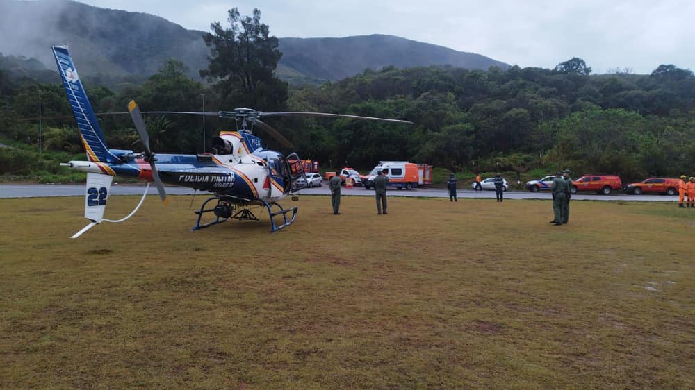 Imagem mostra movimentação durante as buscas pela aeronave acidentada