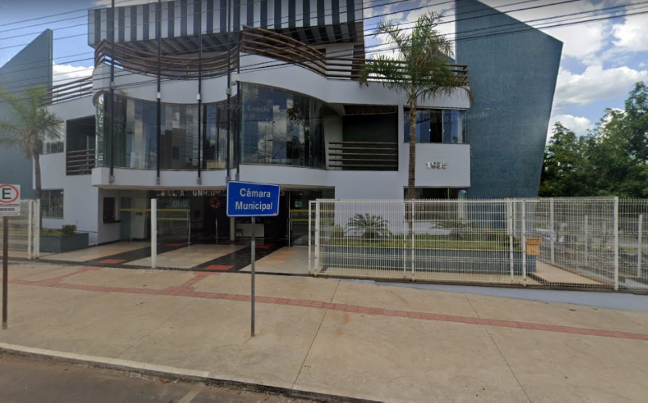 Homem em situação de rua foi encontrado morto em frente à Câmara Municipal de Pará de Minas