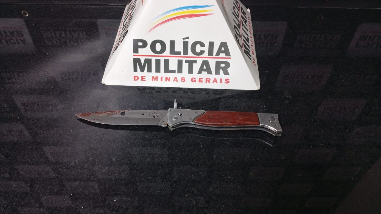 Canivete utilizado no crime foi apreendido pela PMMG