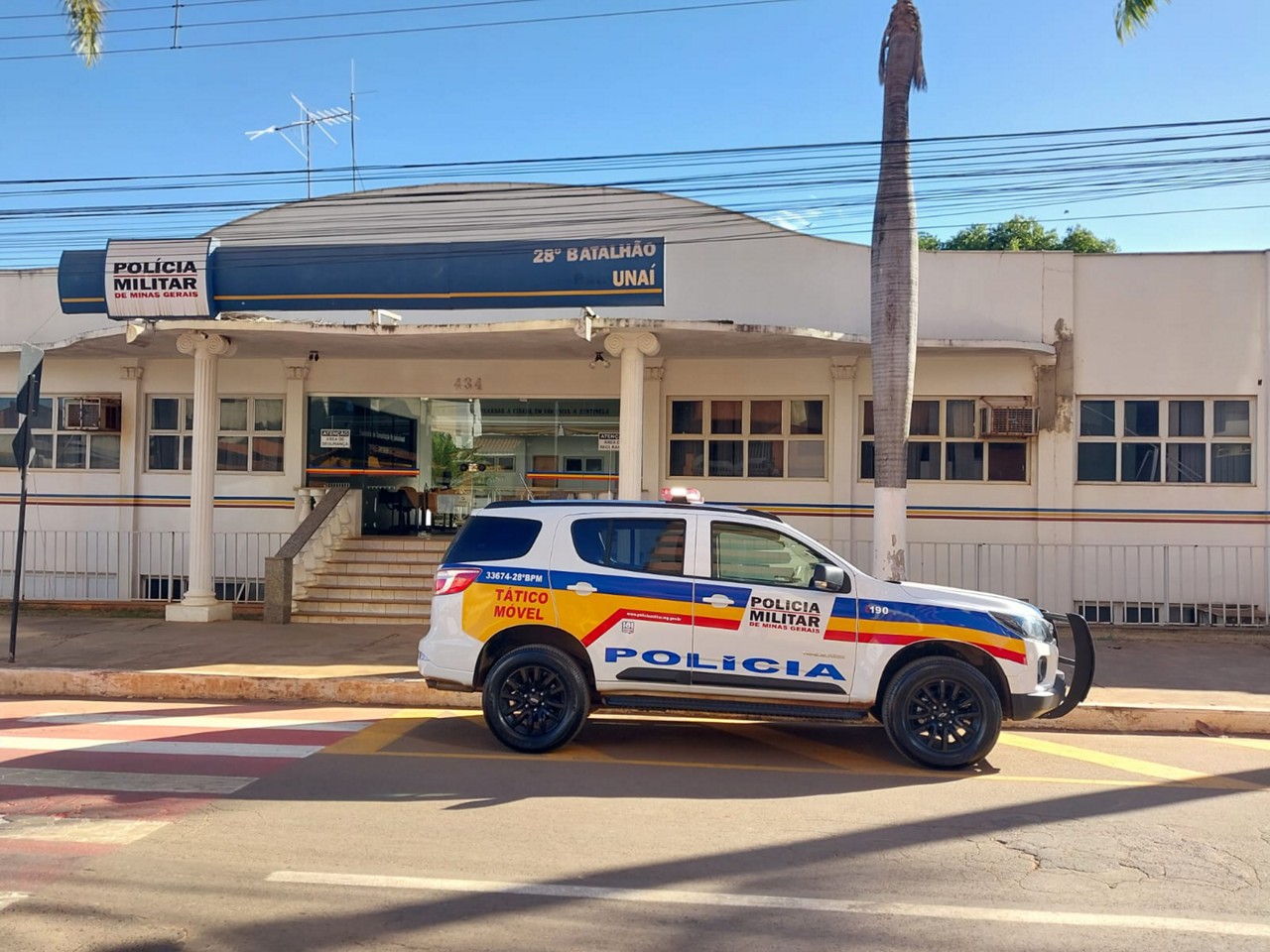 Incentivado por idoso, homem pegou uma faca e desferiu golpes no peito da vítima