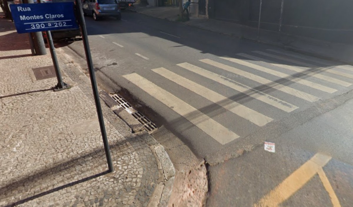 Acidente ocorreu no encontro das ruas Grão Mogol e Montes Claros 