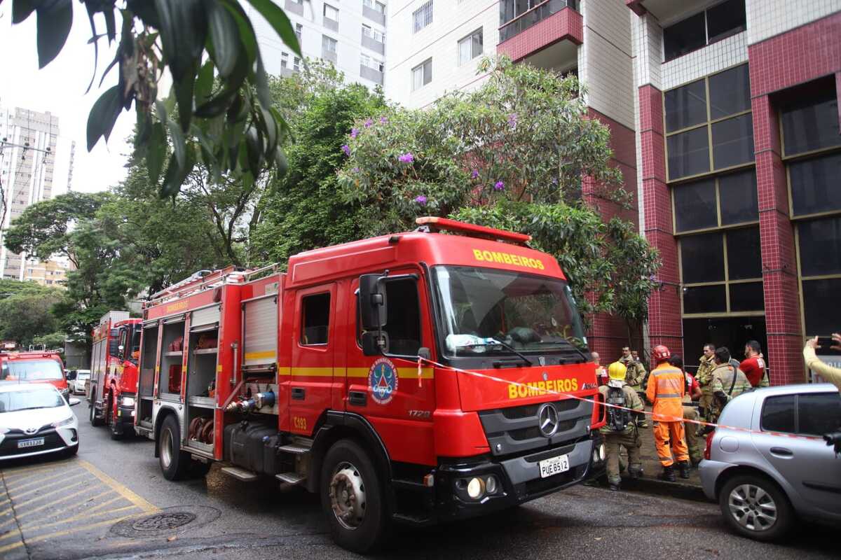 Incêndio em apartamento mobilizou bombeiros na região Centro-Sul de Belo Horizonte