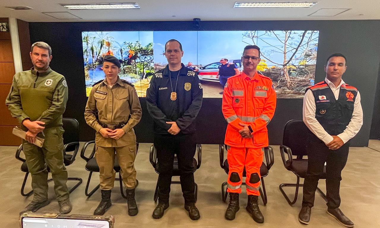 Os dados, fornecidos pelo Corpo de Bombeiros, revelam que cerca de 12 mil hectares foram queimados, superando a média histórica do estado. 