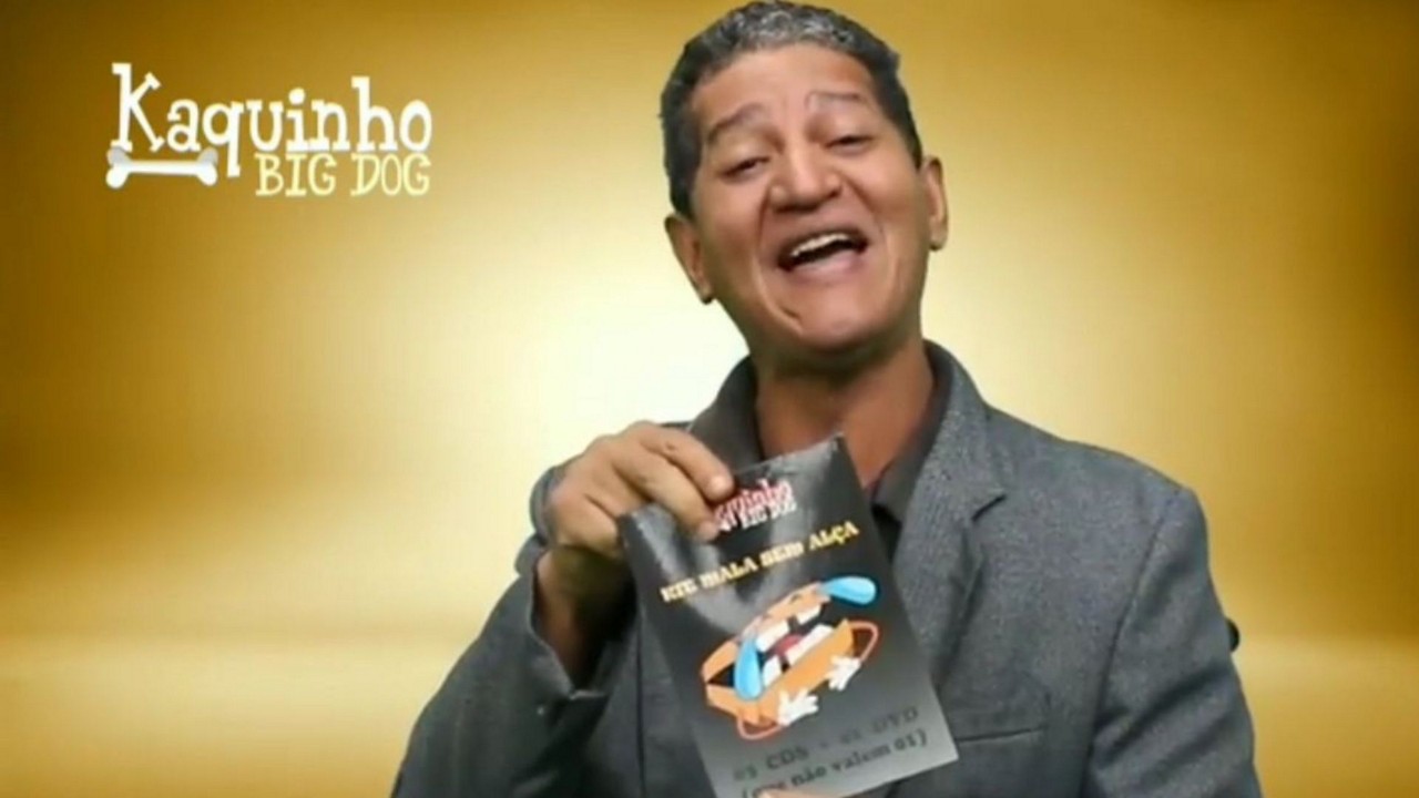  Kaquinho apresentava o programa Madrugada Liberdade ao lado de seu grande parceiro e amigo Toninho Lima,